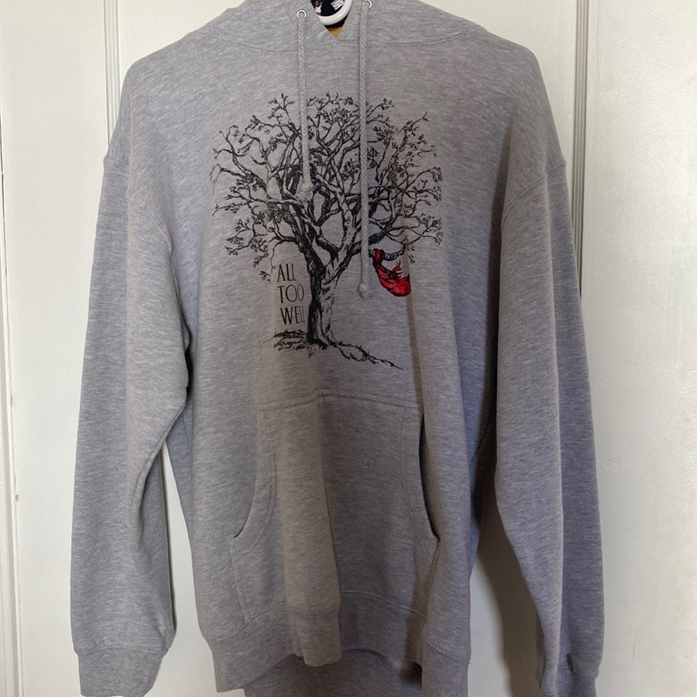 Taylor Swift’s “All Too Well” gray hoodie